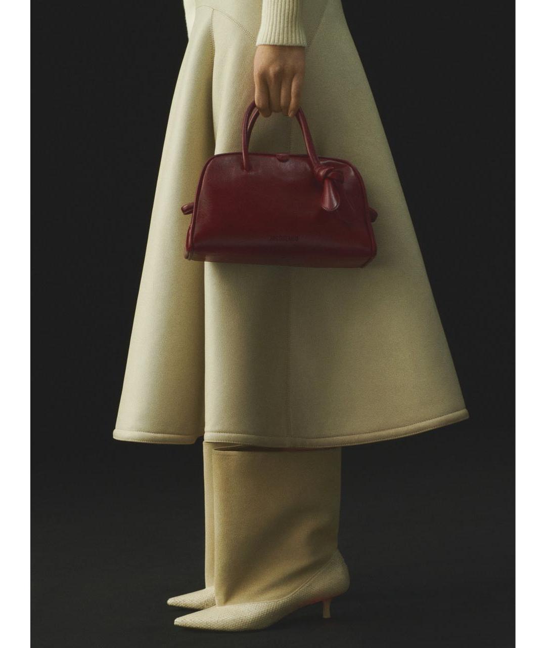 JACQUEMUS Бордовая кожаная сумка с короткими ручками, фото 2