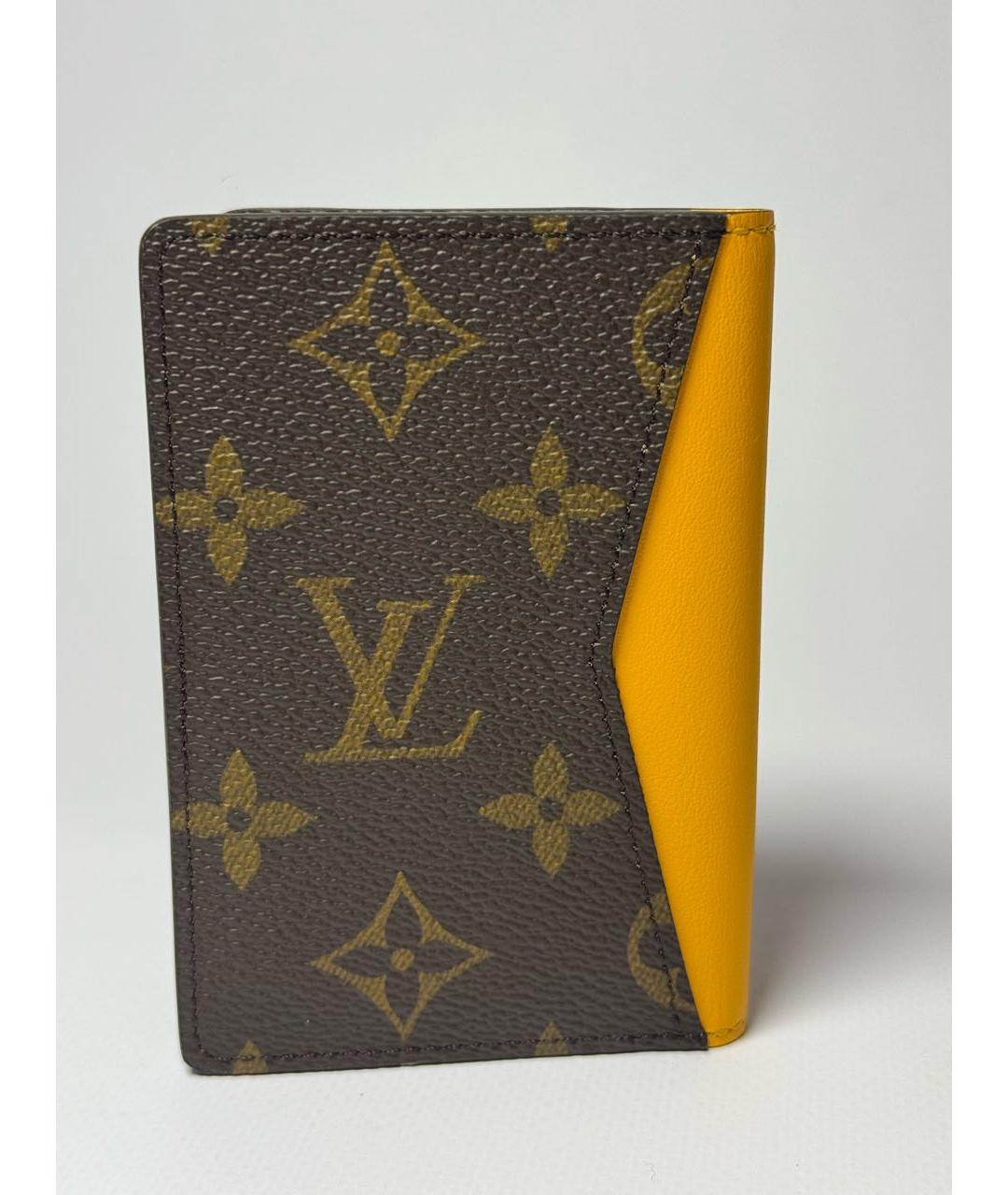 LOUIS VUITTON Коричневый кожаный кардхолдер, фото 5