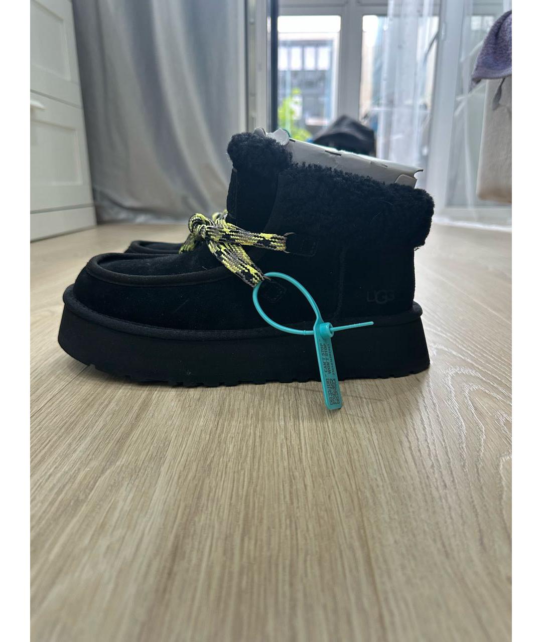UGG AUSTRALIA Черные замшевые полусапоги, фото 2
