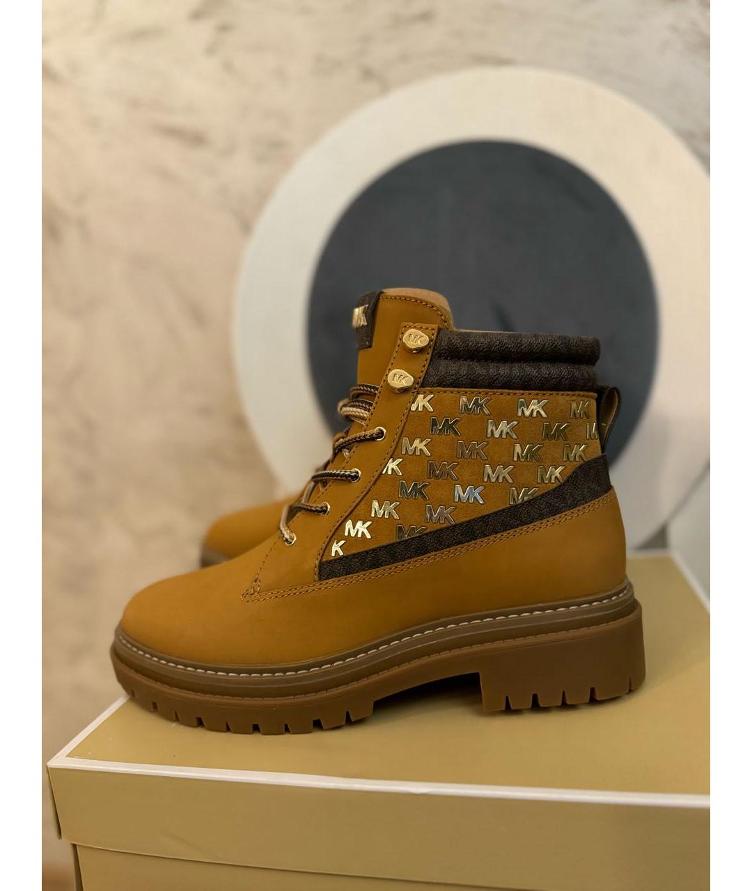 MICHAEL MICHAEL KORS Горчичные нубуковые ботинки, фото 9