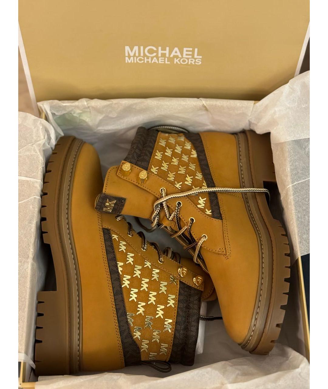 MICHAEL MICHAEL KORS Горчичные нубуковые ботинки, фото 6
