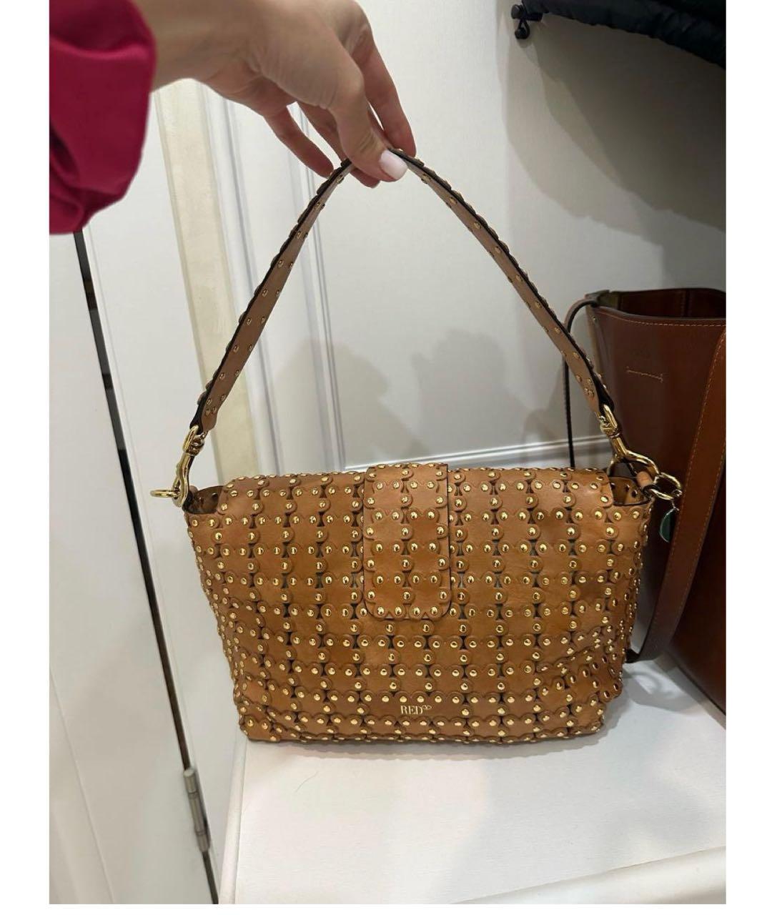 RED VALENTINO Горчичная кожаная сумка с короткими ручками, фото 3