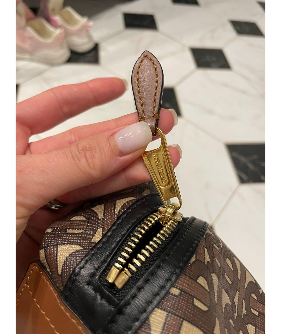 BURBERRY Коричневая кожаная поясная сумка, фото 3