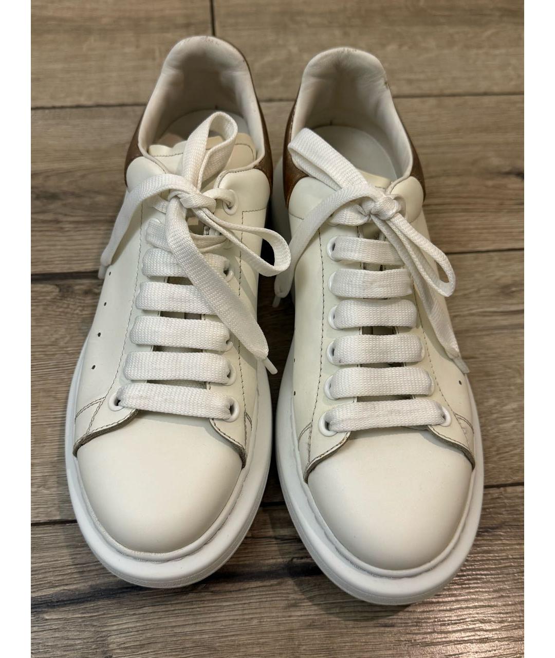 ALEXANDER MCQUEEN Белые кожаные кроссовки, фото 2