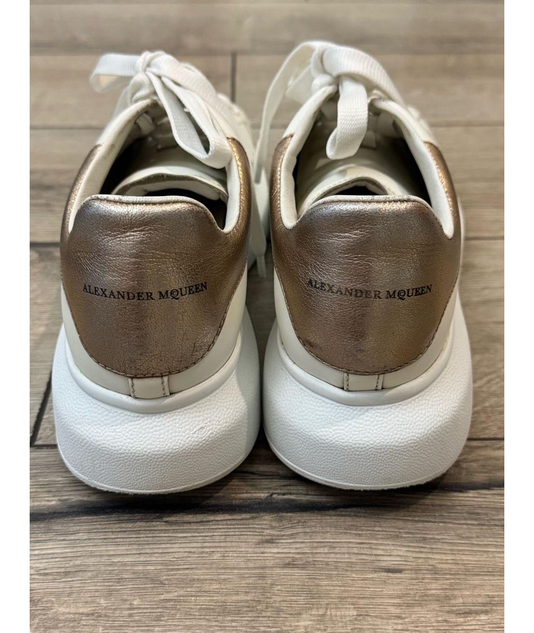 ALEXANDER MCQUEEN Белые кожаные кроссовки, фото 4