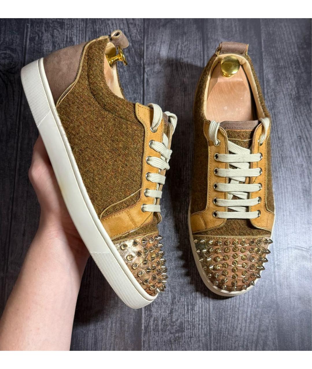 CHRISTIAN LOUBOUTIN Золотые низкие кроссовки / кеды, фото 2