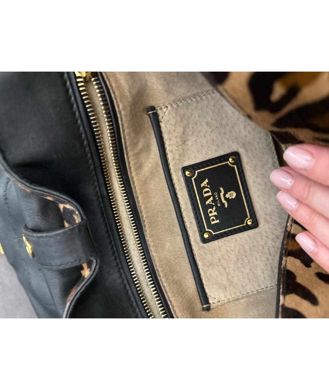 PRADA Коричневая сумка с короткими ручками из экзотической кожи, фото 5
