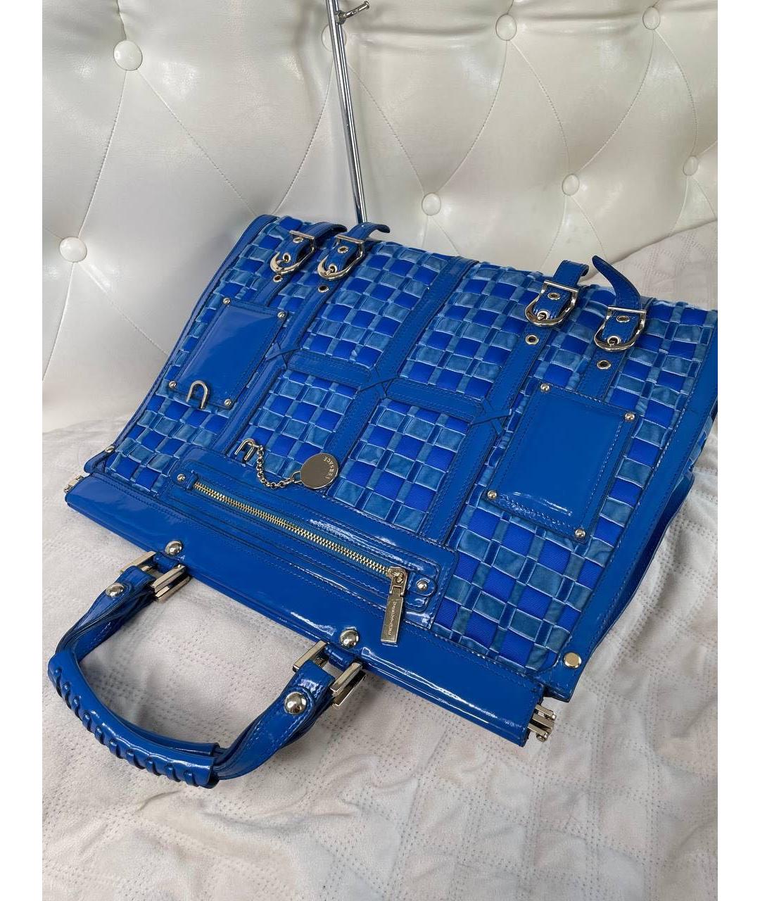 VERSACE Синяя сумка тоут из лакированной кожи, фото 7