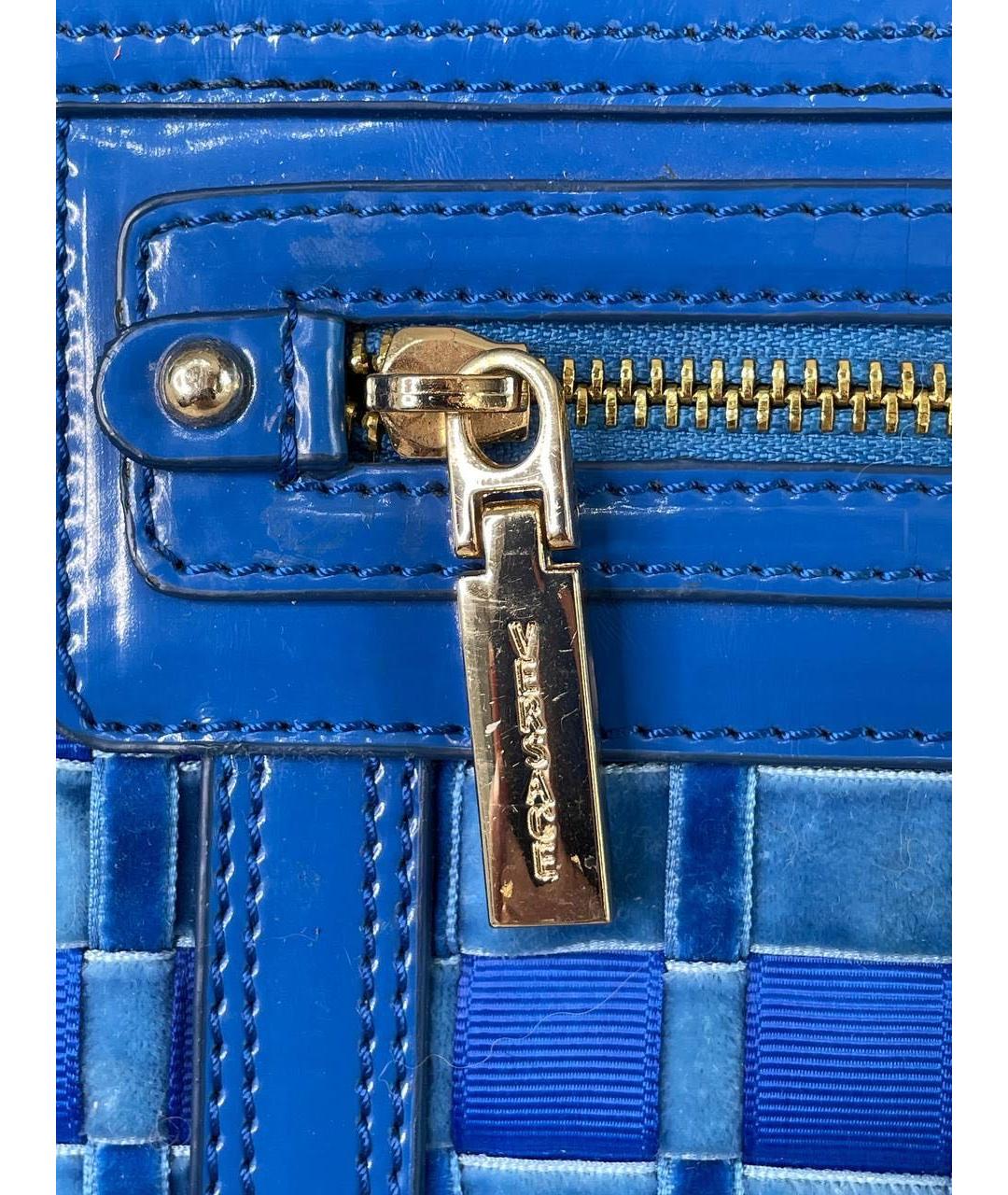 VERSACE Синяя сумка тоут из лакированной кожи, фото 8