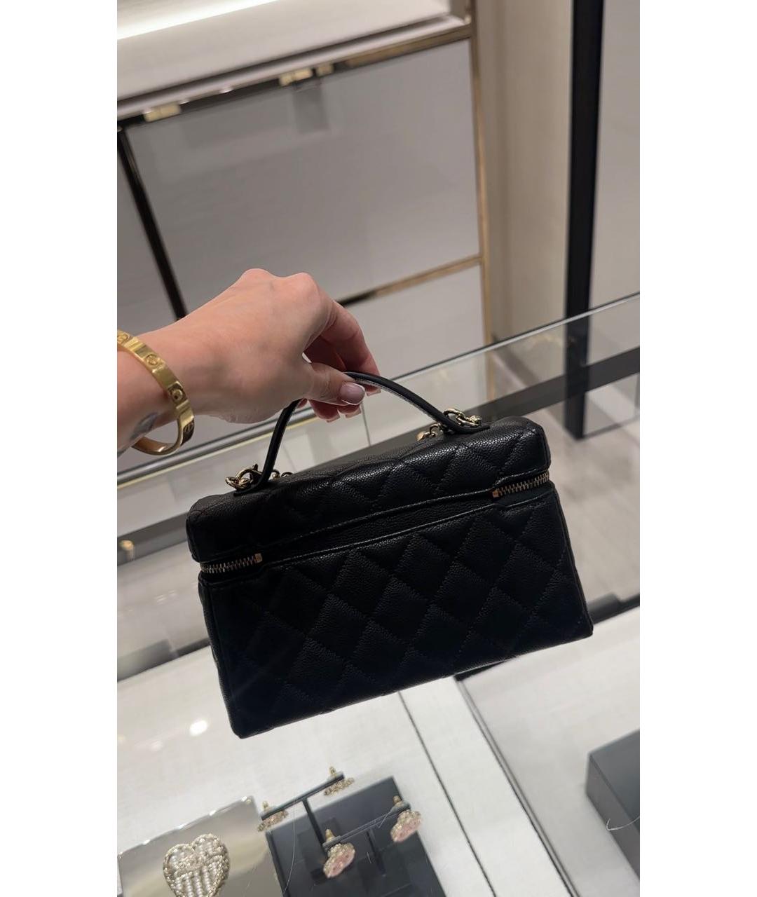 CHANEL Черная кожаная сумка с короткими ручками, фото 3