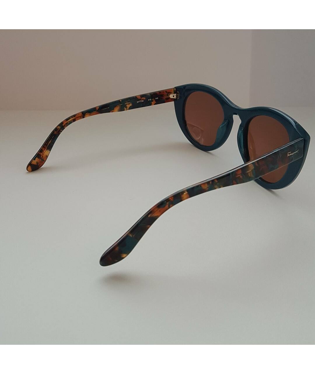 FERRAGAMO Синие пластиковые солнцезащитные очки, фото 3