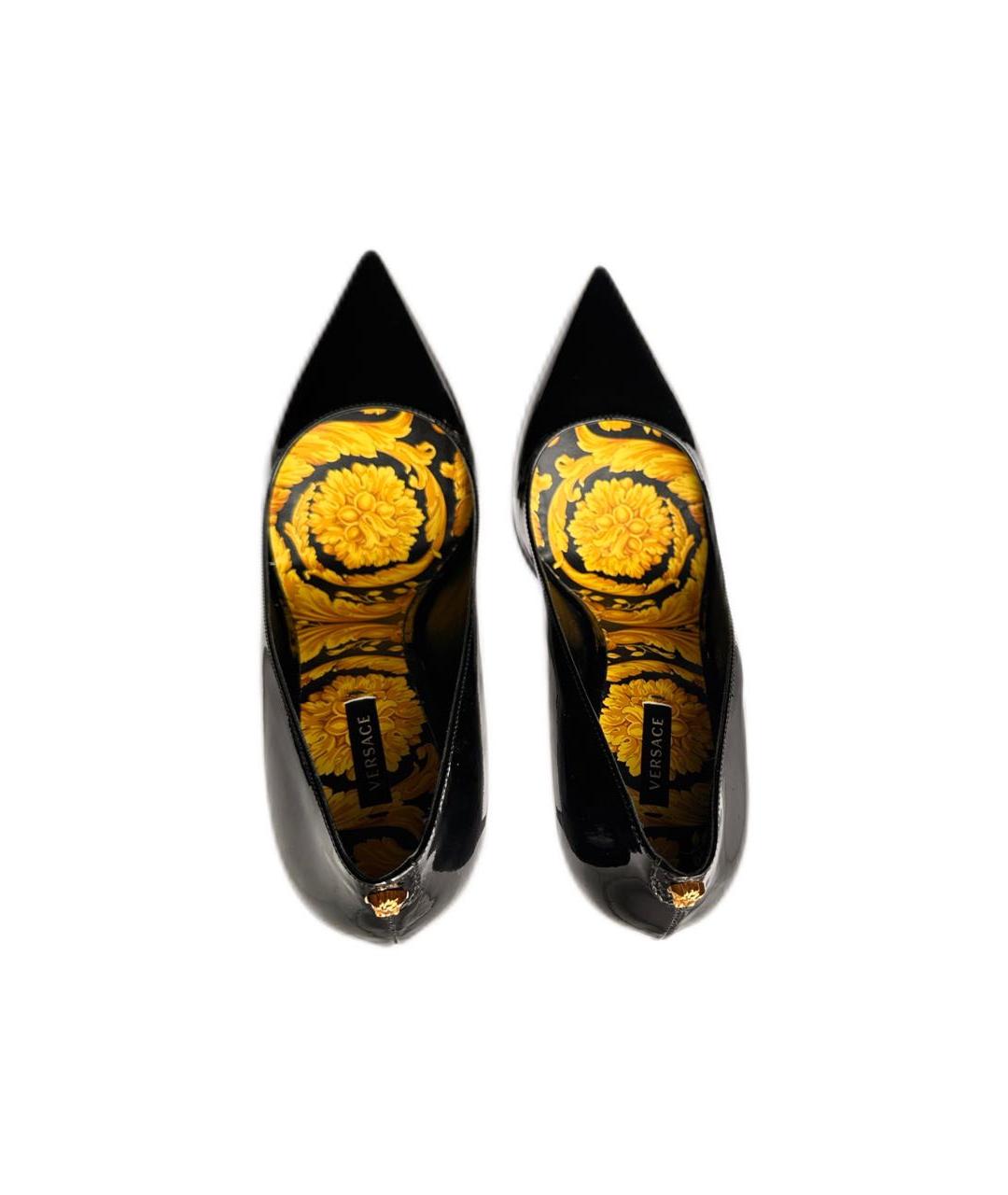 VERSACE Черные туфли из лакированной кожи, фото 3
