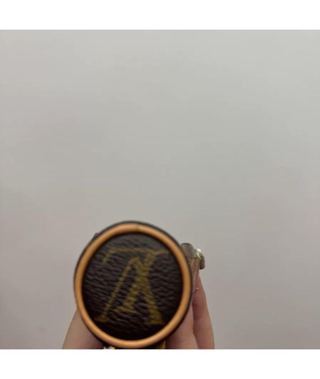LOUIS VUITTON Коричневый брелок, фото 4