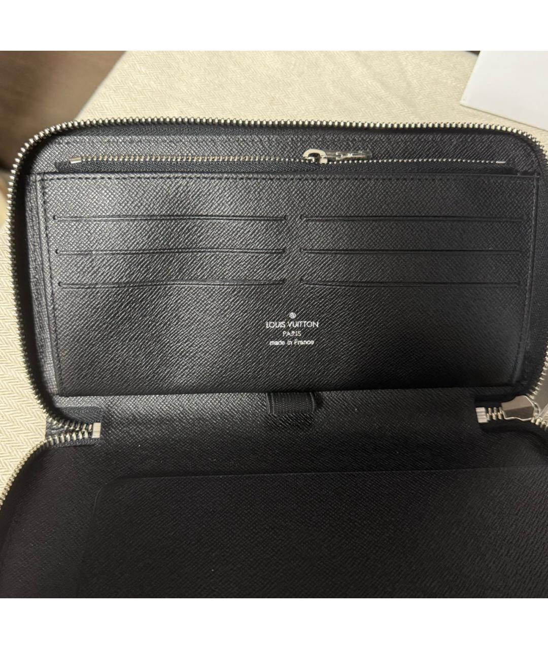 LOUIS VUITTON Черный кожаный кошелек, фото 3