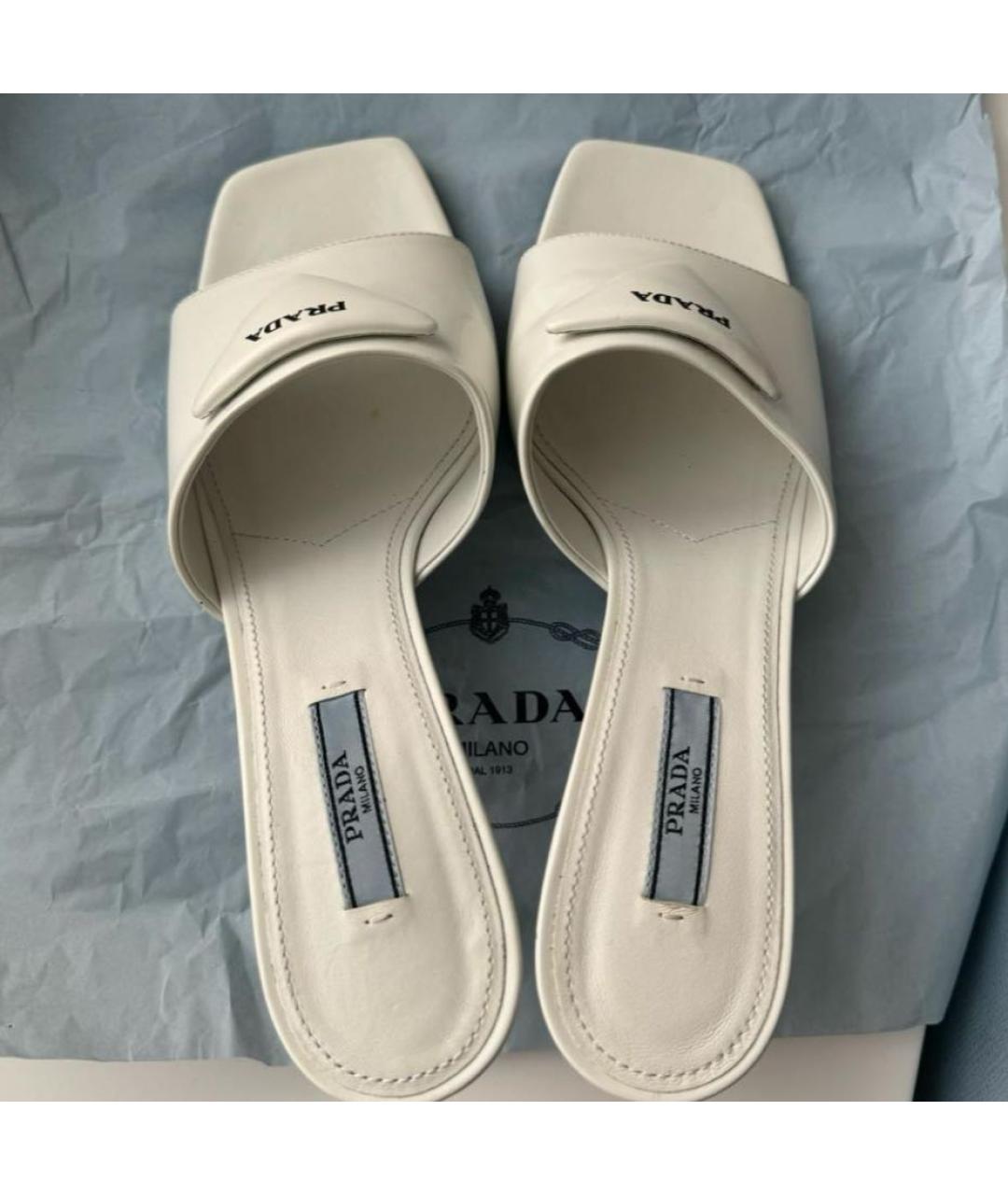 PRADA Белые кожаные мюли, фото 3