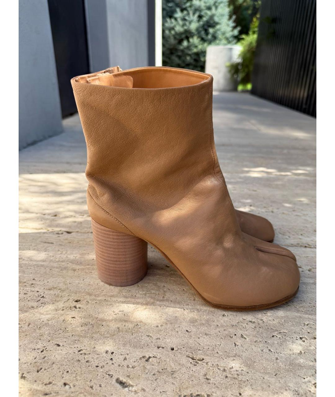 MAISON MARGIELA Бежевые кожаные сапоги, фото 8