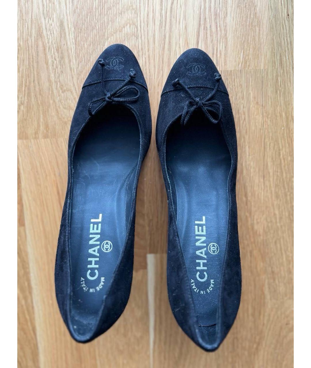 CHANEL Черные замшевые туфли, фото 2