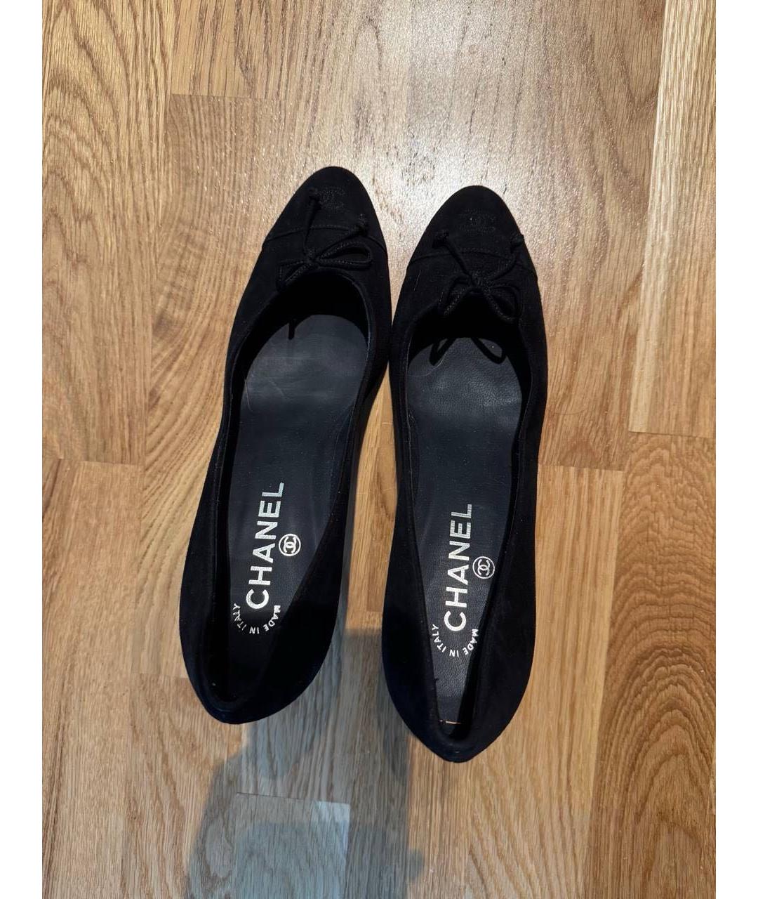 CHANEL Черные замшевые туфли, фото 3