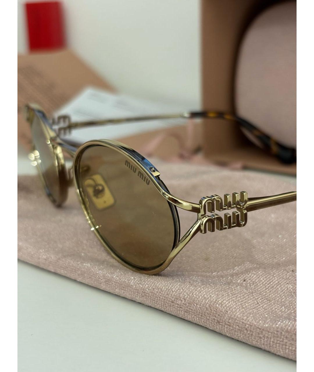 MIU MIU Золотые металлические солнцезащитные очки, фото 4