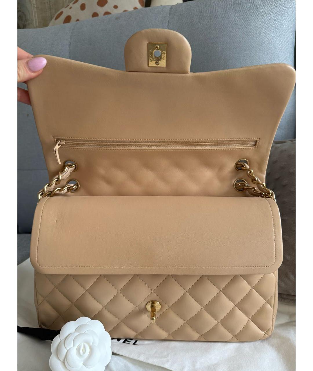 CHANEL Бежевая кожаная сумка через плечо, фото 3