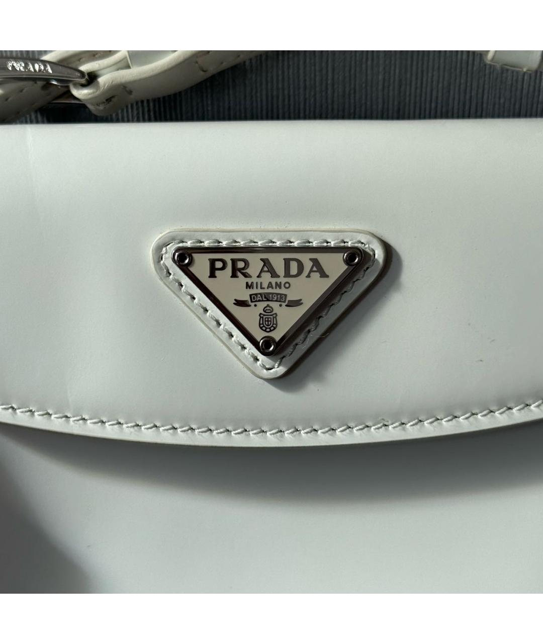 PRADA Белая сумка через плечо из лакированной кожи, фото 8