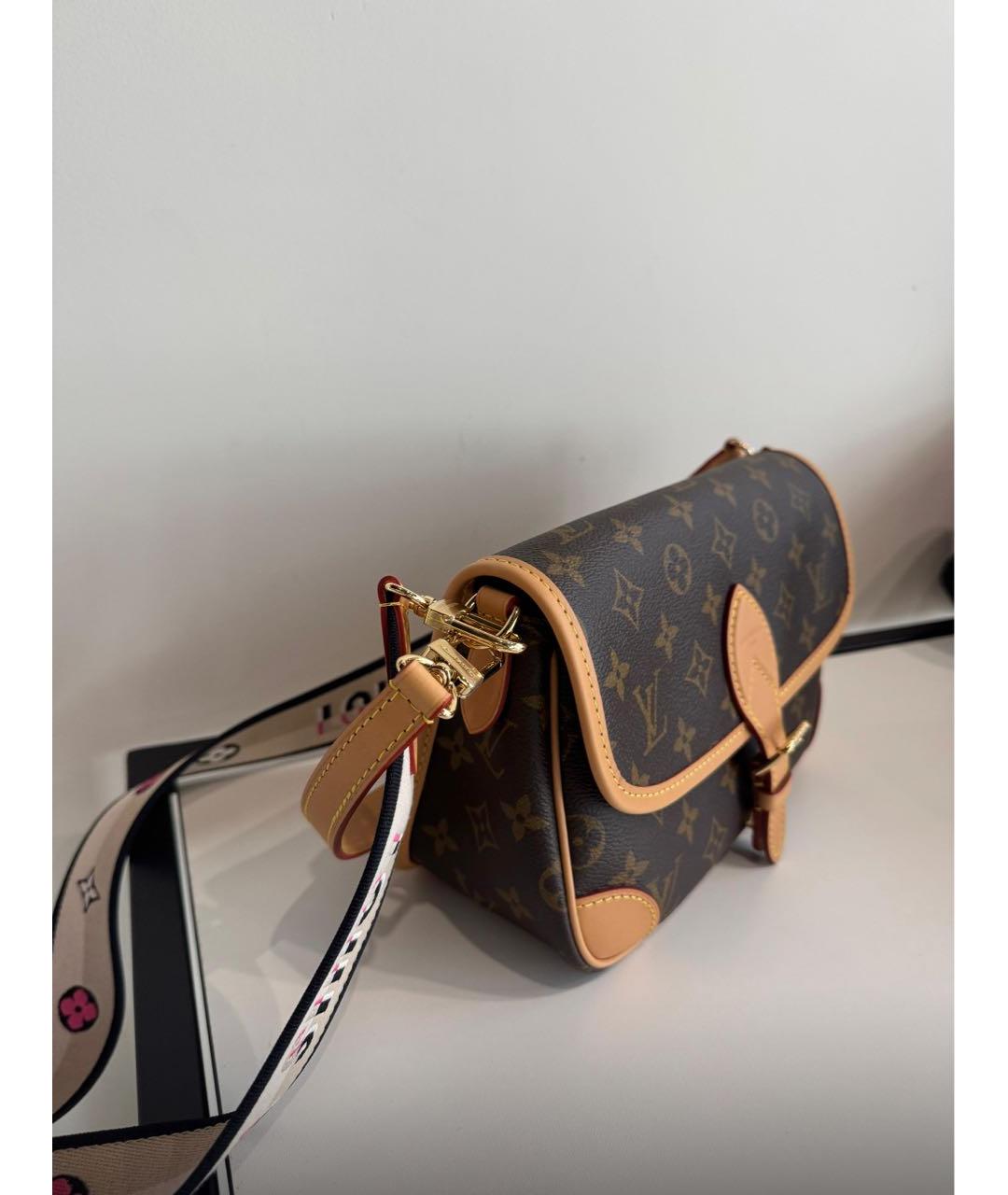 LOUIS VUITTON Коричневая сумка через плечо, фото 9
