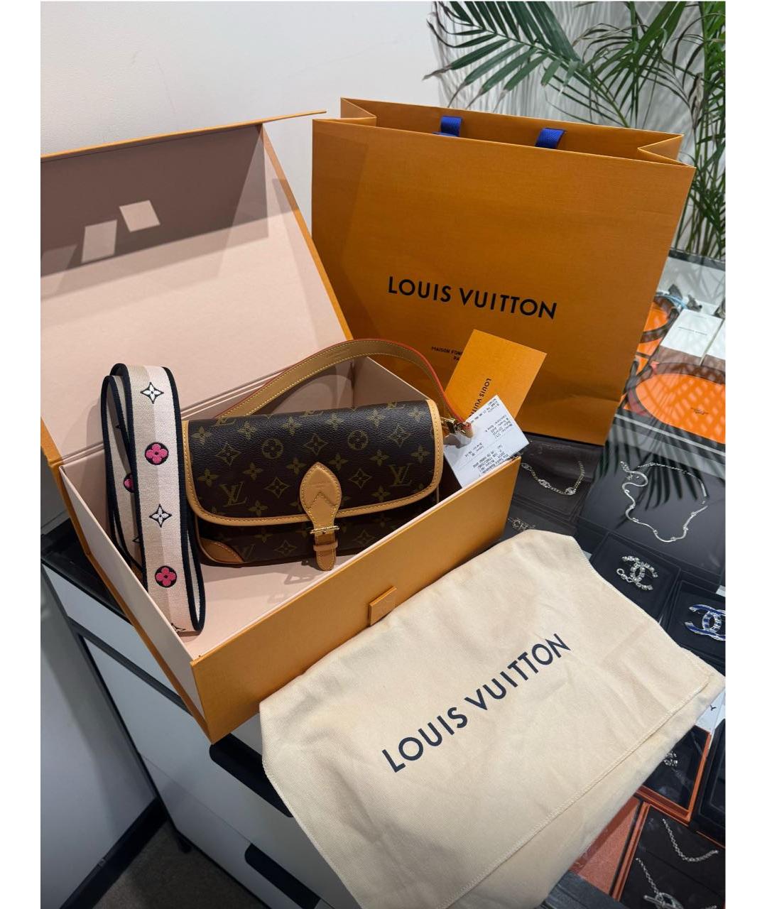 LOUIS VUITTON Коричневая сумка через плечо, фото 6