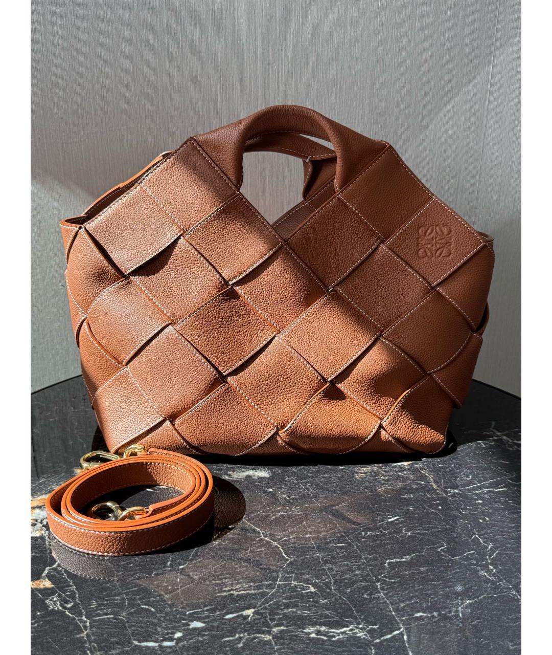 LOEWE Коричневая кожаная сумка с короткими ручками, фото 6