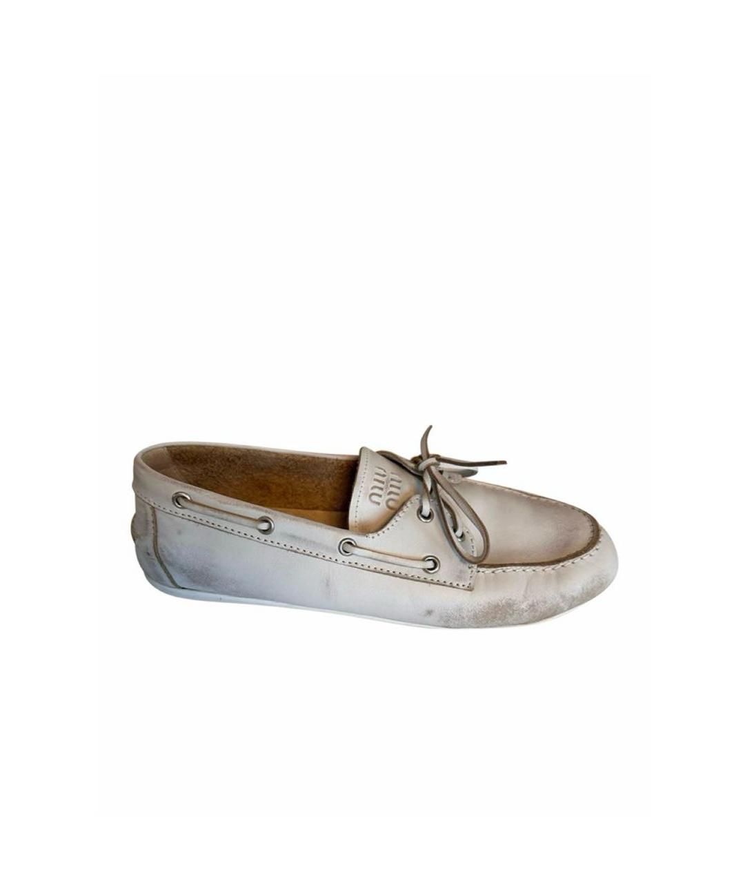 MIU MIU Белые кожаные мокасины, фото 1