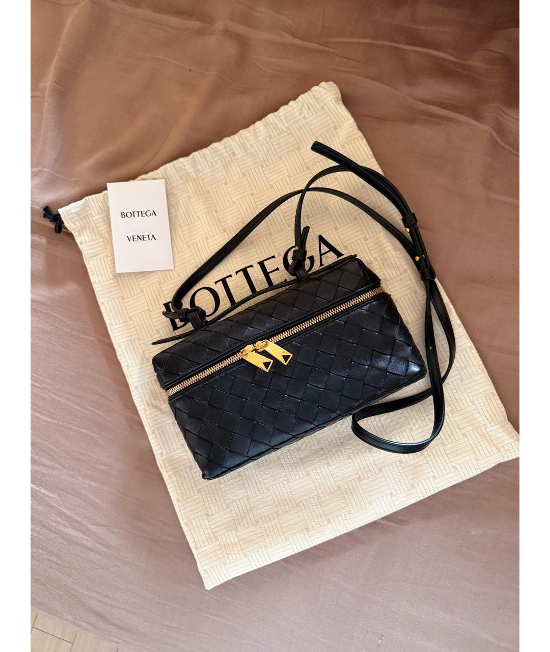 BOTTEGA VENETA Черная кожаная сумка через плечо, фото 4