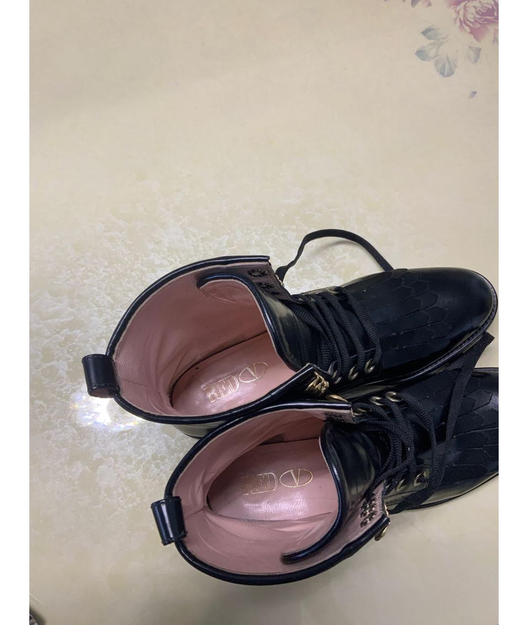 RED VALENTINO Черные кожаные ботинки, фото 3