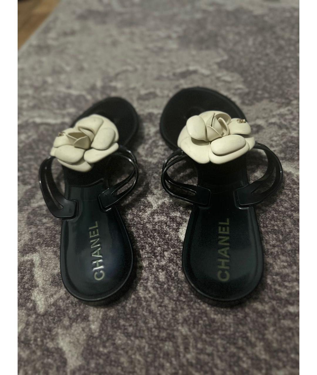 CHANEL Черные резиновые шлепанцы, фото 4