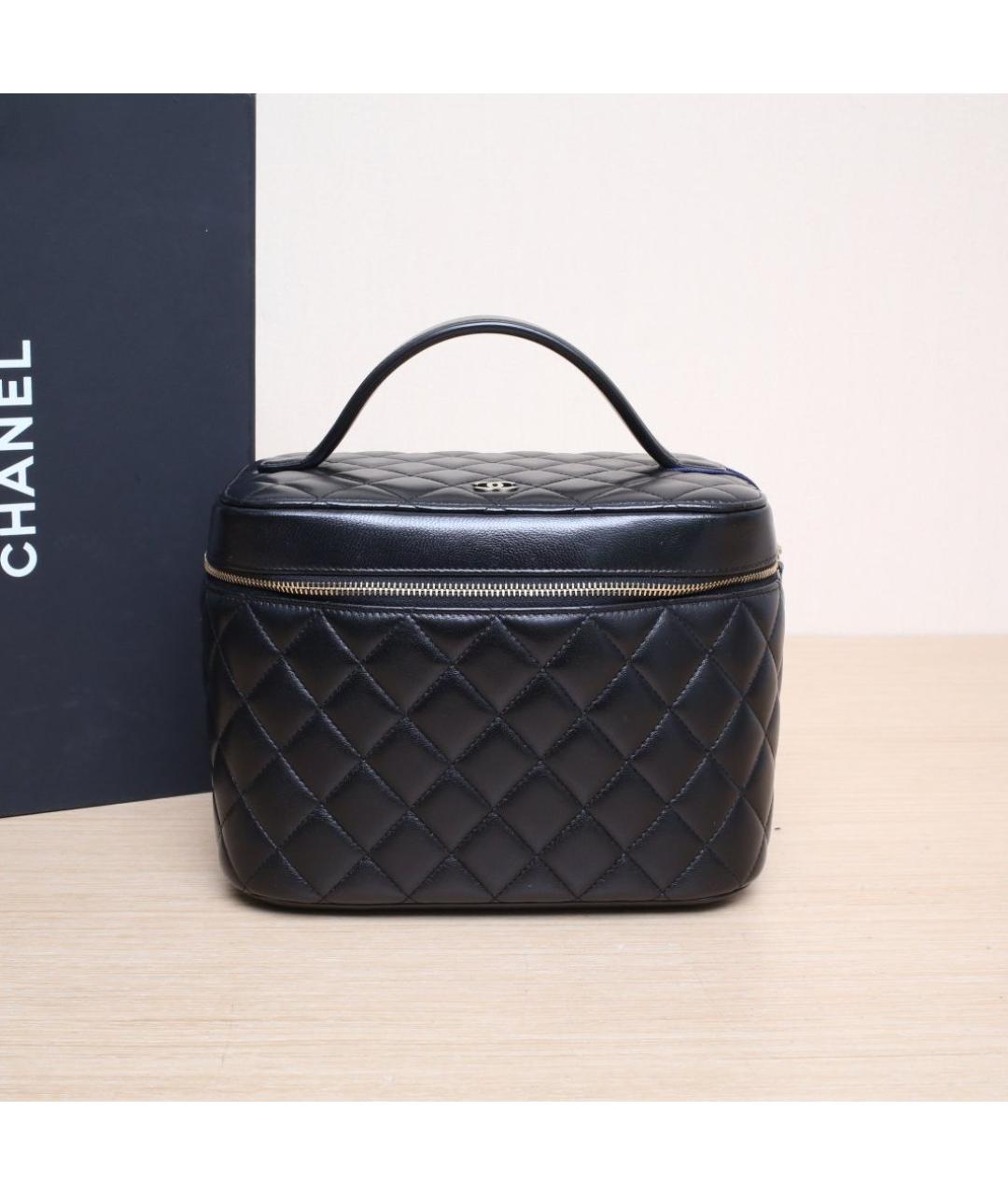 CHANEL Черная кожаная косметичка, фото 2