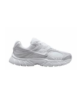 NIKE Кроссовки