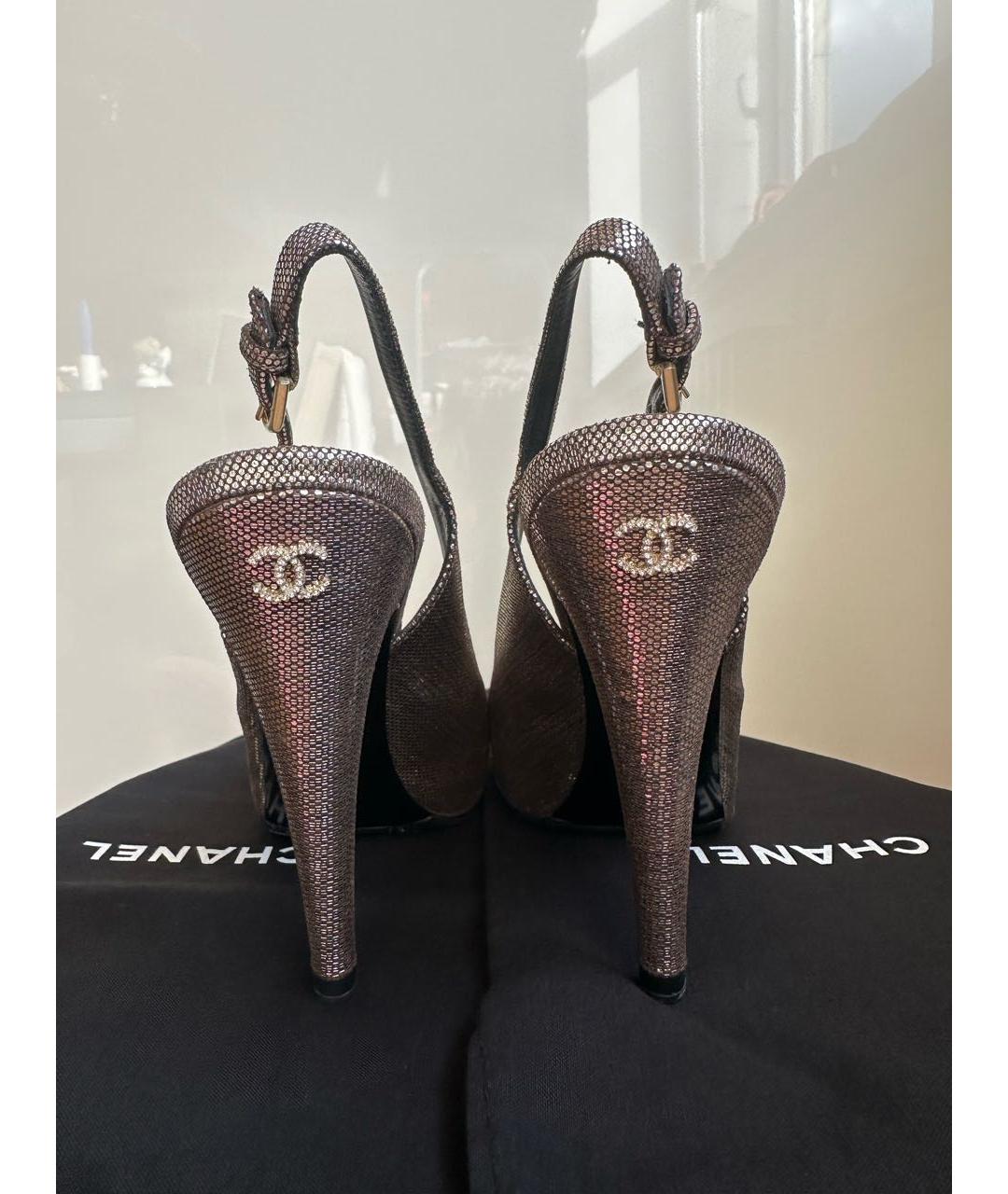 CHANEL Серебряные кожаные босоножки, фото 4