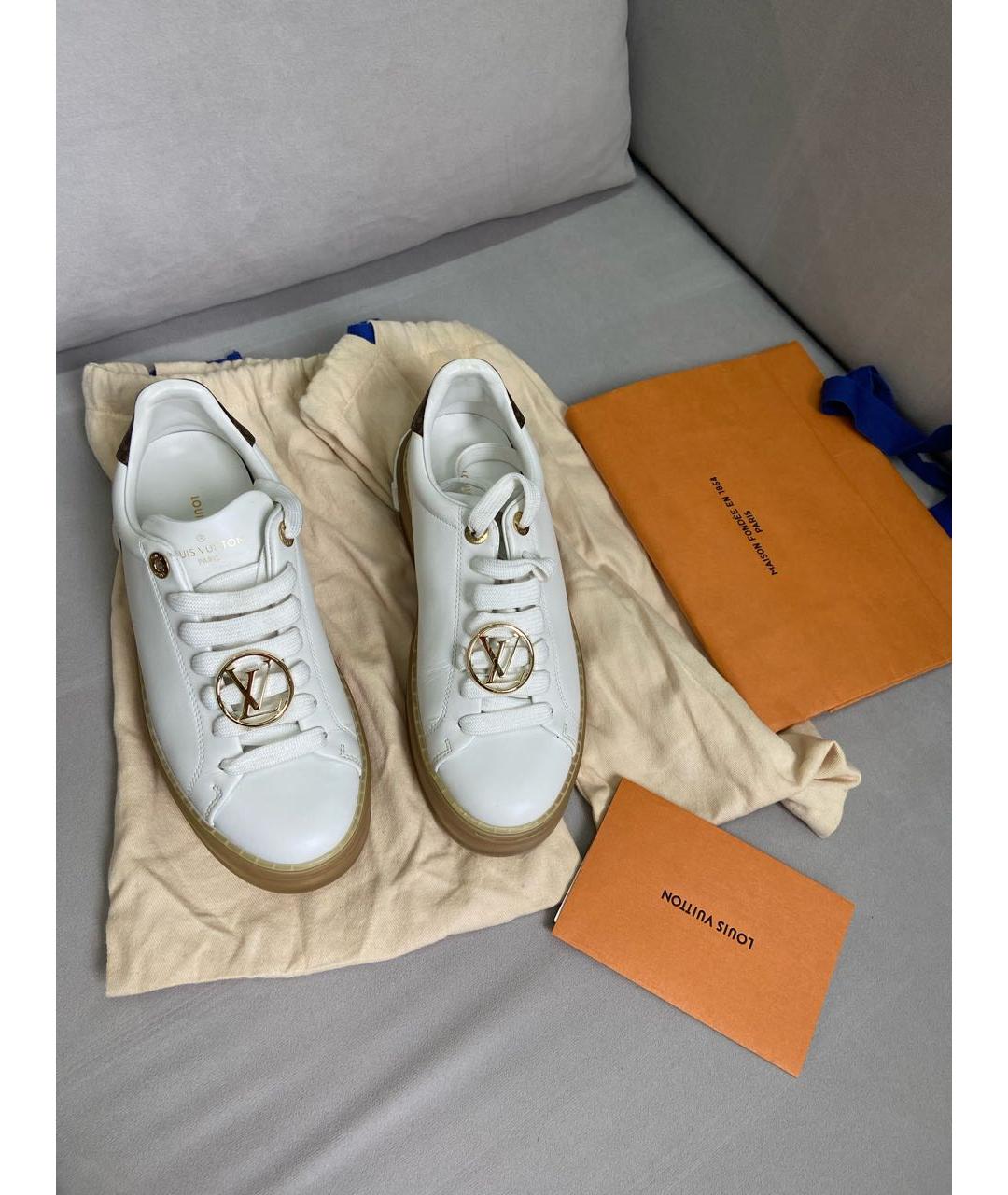 LOUIS VUITTON Белые кожаные кроссовки, фото 2