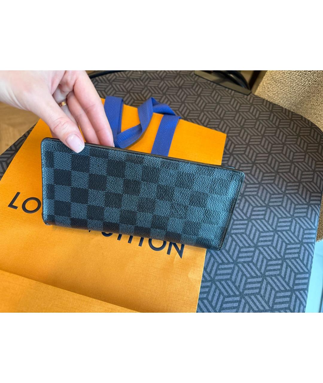 LOUIS VUITTON Черный кошелек, фото 6