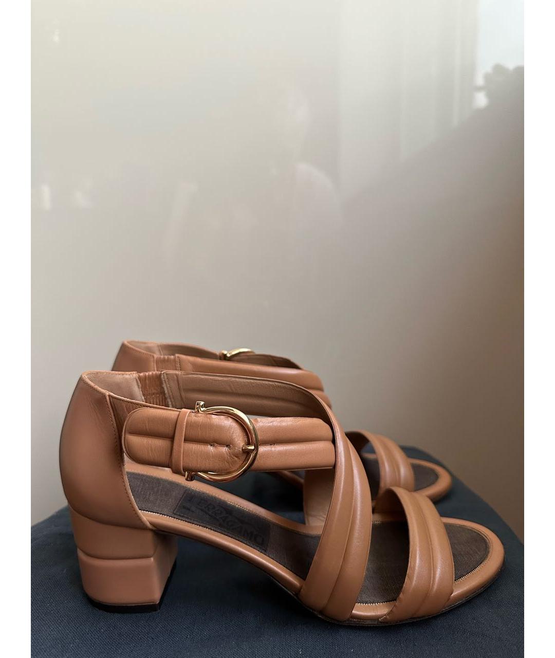 FERRAGAMO Кожаные босоножки, фото 9