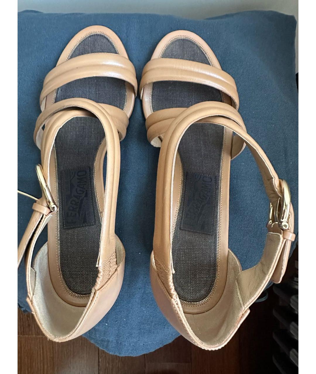 FERRAGAMO Кожаные босоножки, фото 3