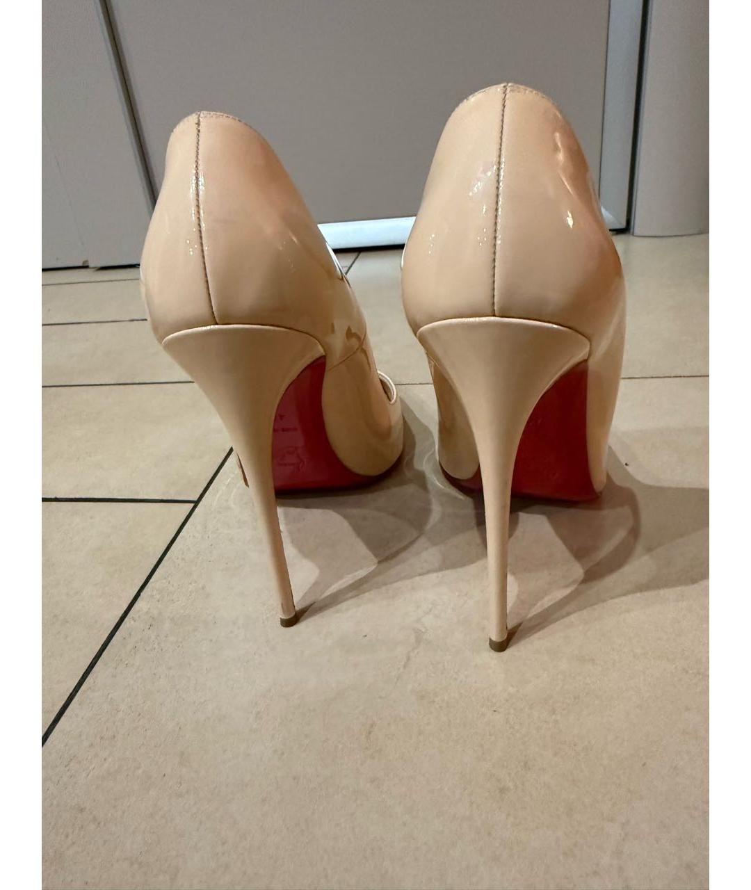 CHRISTIAN LOUBOUTIN Бежевые кожаные туфли, фото 4