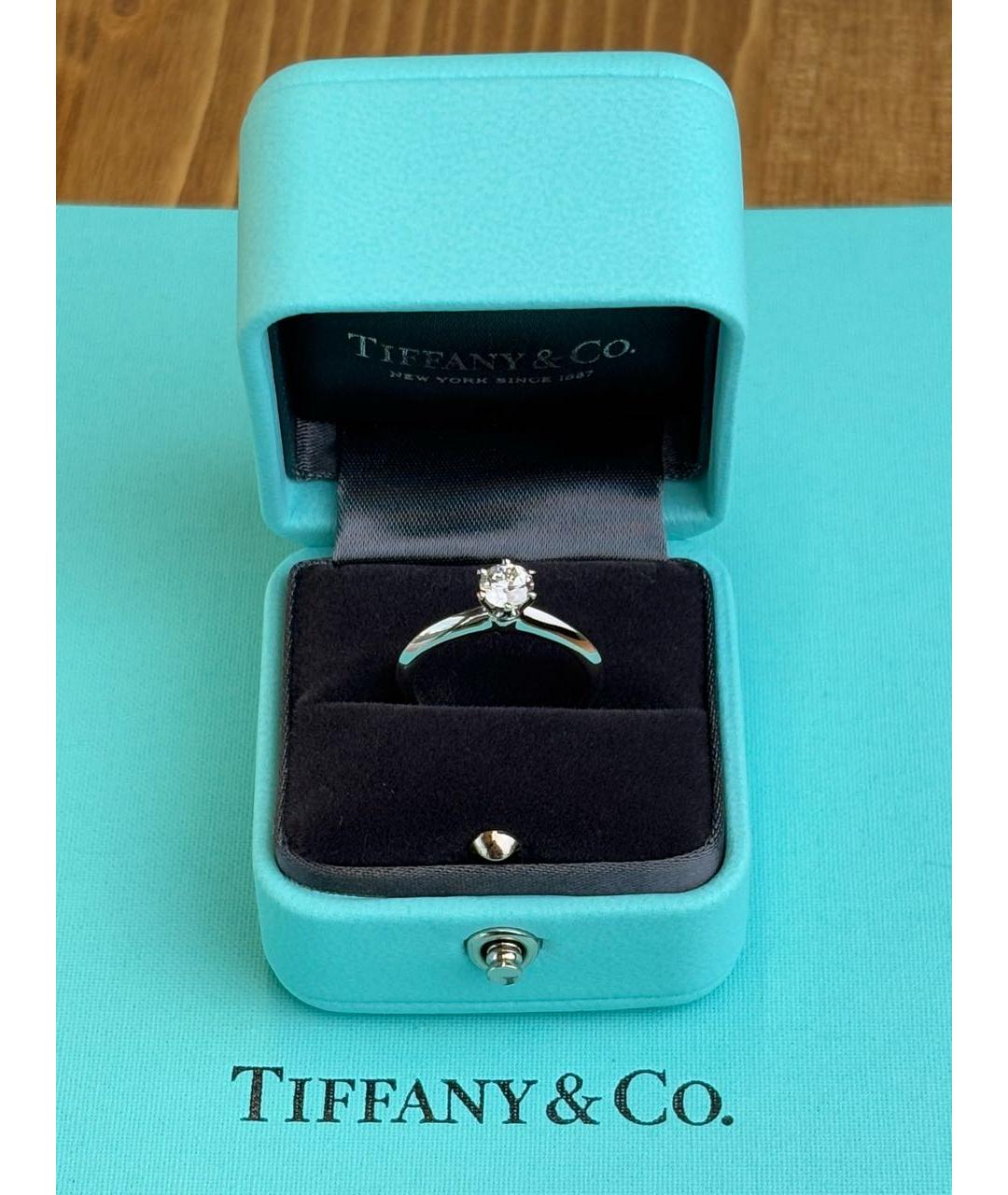 TIFFANY&CO Белое платиновое кольцо, фото 4