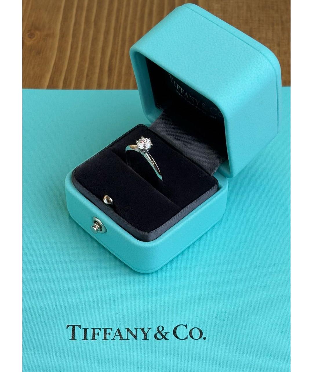 TIFFANY&CO Белое платиновое кольцо, фото 5