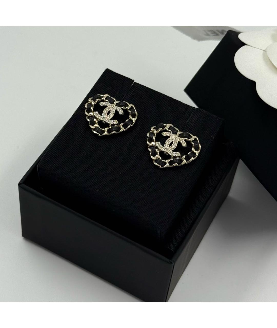 CHANEL Золотые металлические серьги, фото 6