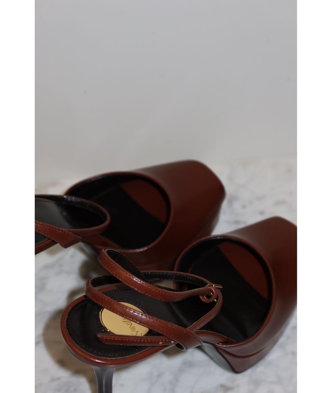 SAINT LAURENT Коричневые кожаные босоножки, фото 8