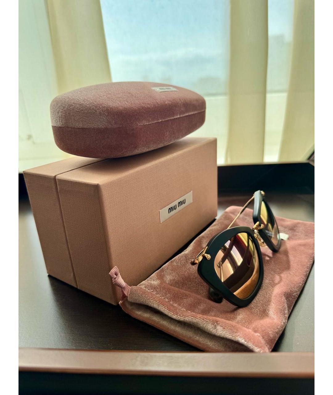 MIU MIU Черные пластиковые солнцезащитные очки, фото 4