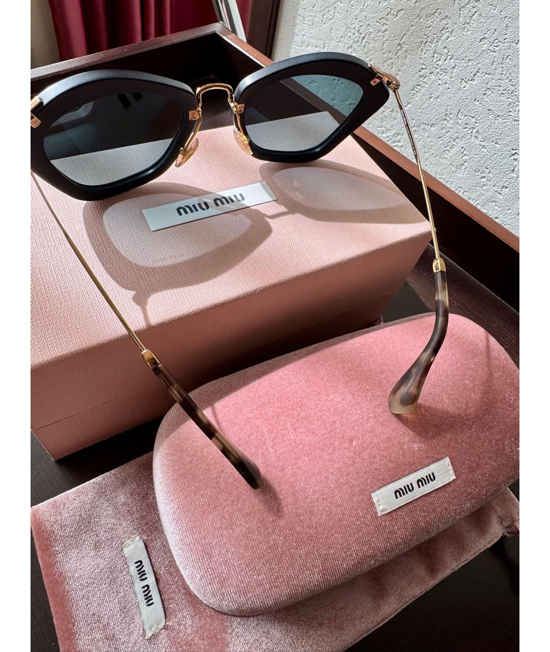 MIU MIU Черные пластиковые солнцезащитные очки, фото 3