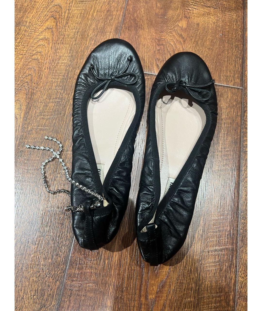 MIU MIU Черные кожаные балетки, фото 2