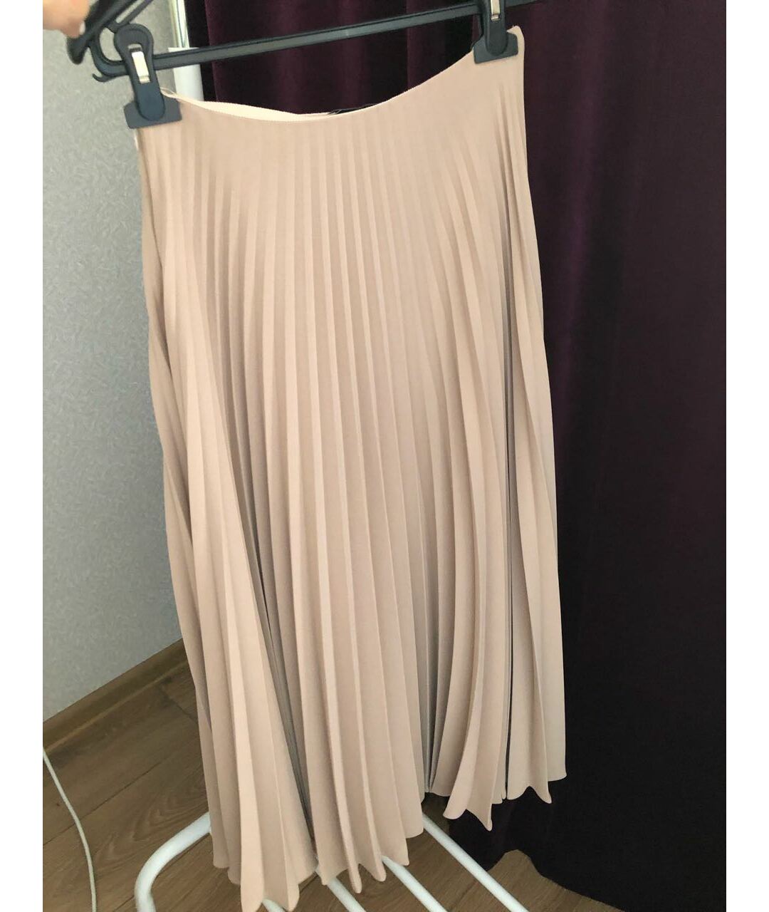 VALENTINO Бежевая шелковая юбка миди, фото 2