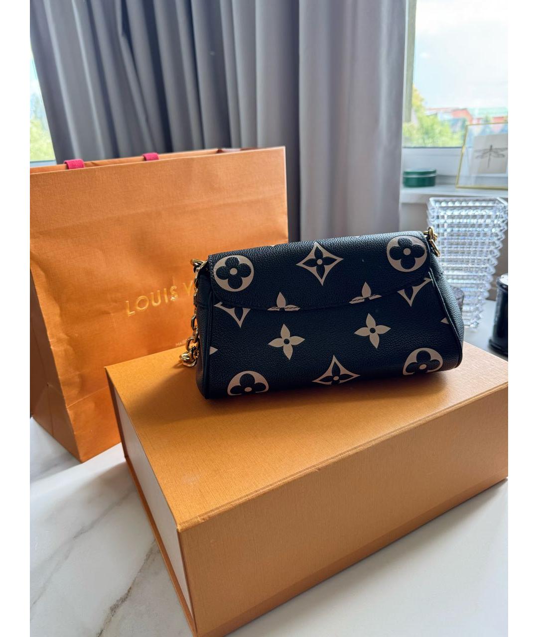 LOUIS VUITTON Черная кожаная сумка через плечо, фото 3