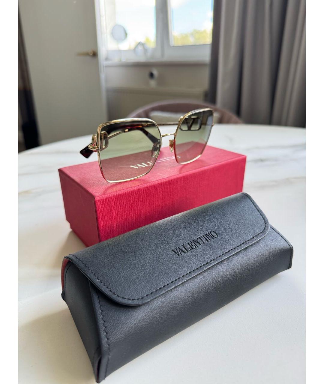 VALENTINO Золотые металлические солнцезащитные очки, фото 2